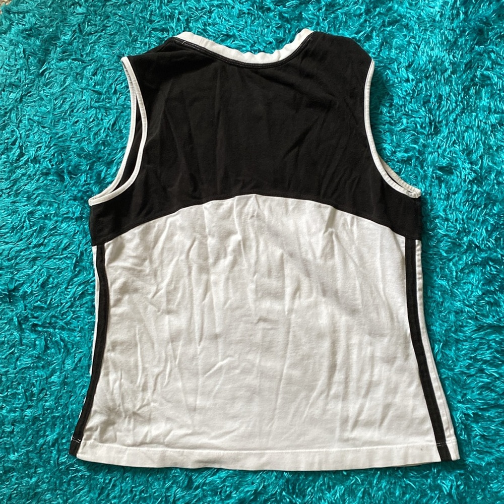 White and Black Sleeveless muscle Top - Picture 10 of 17